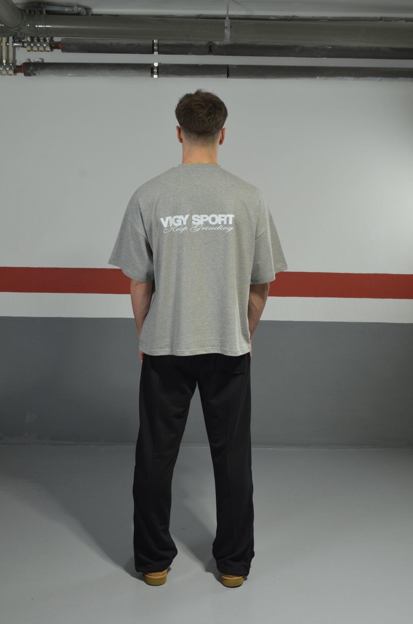 ESSENTIAL T-SHIRT