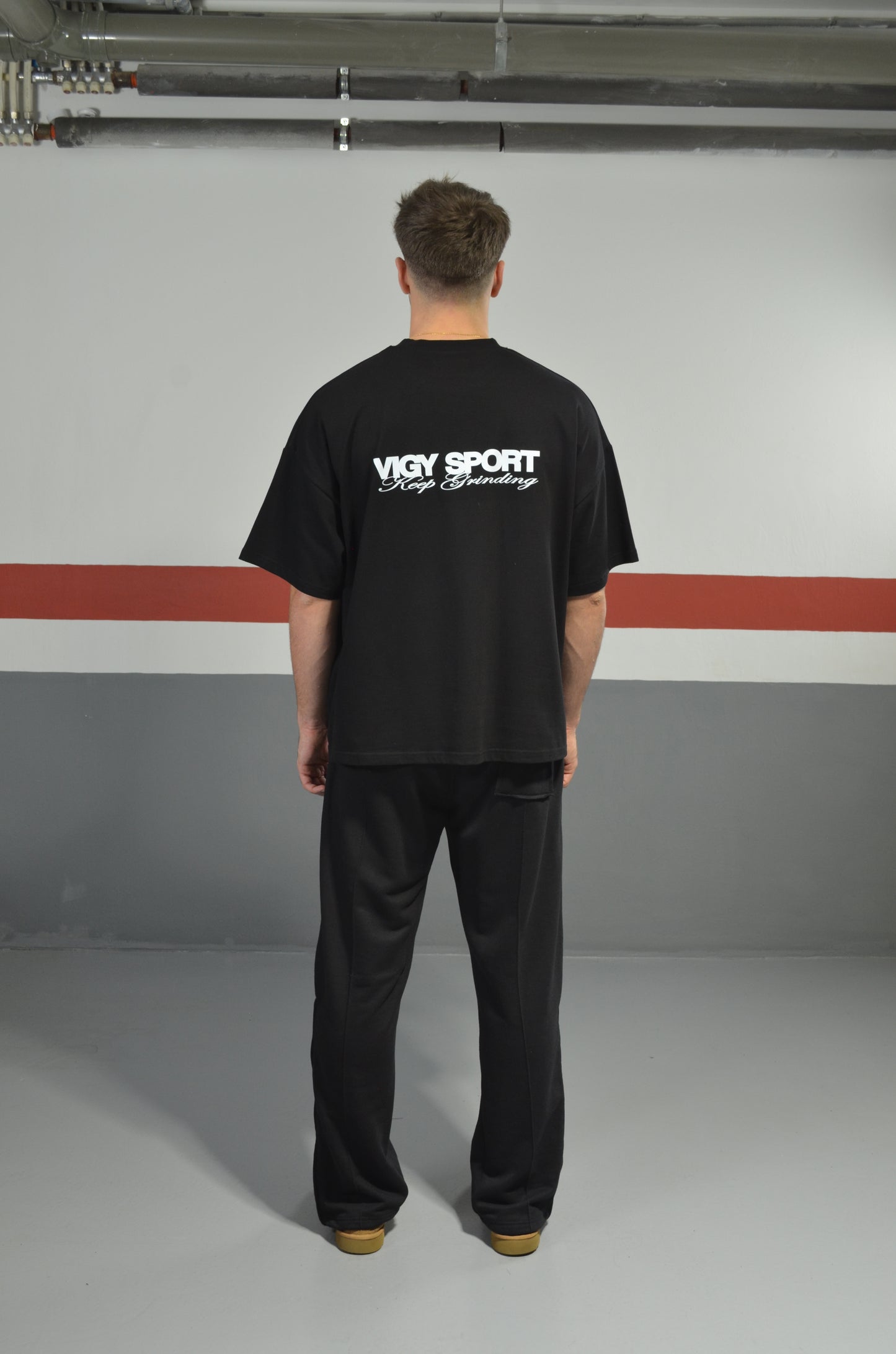 ESSENTIAL T-SHIRT