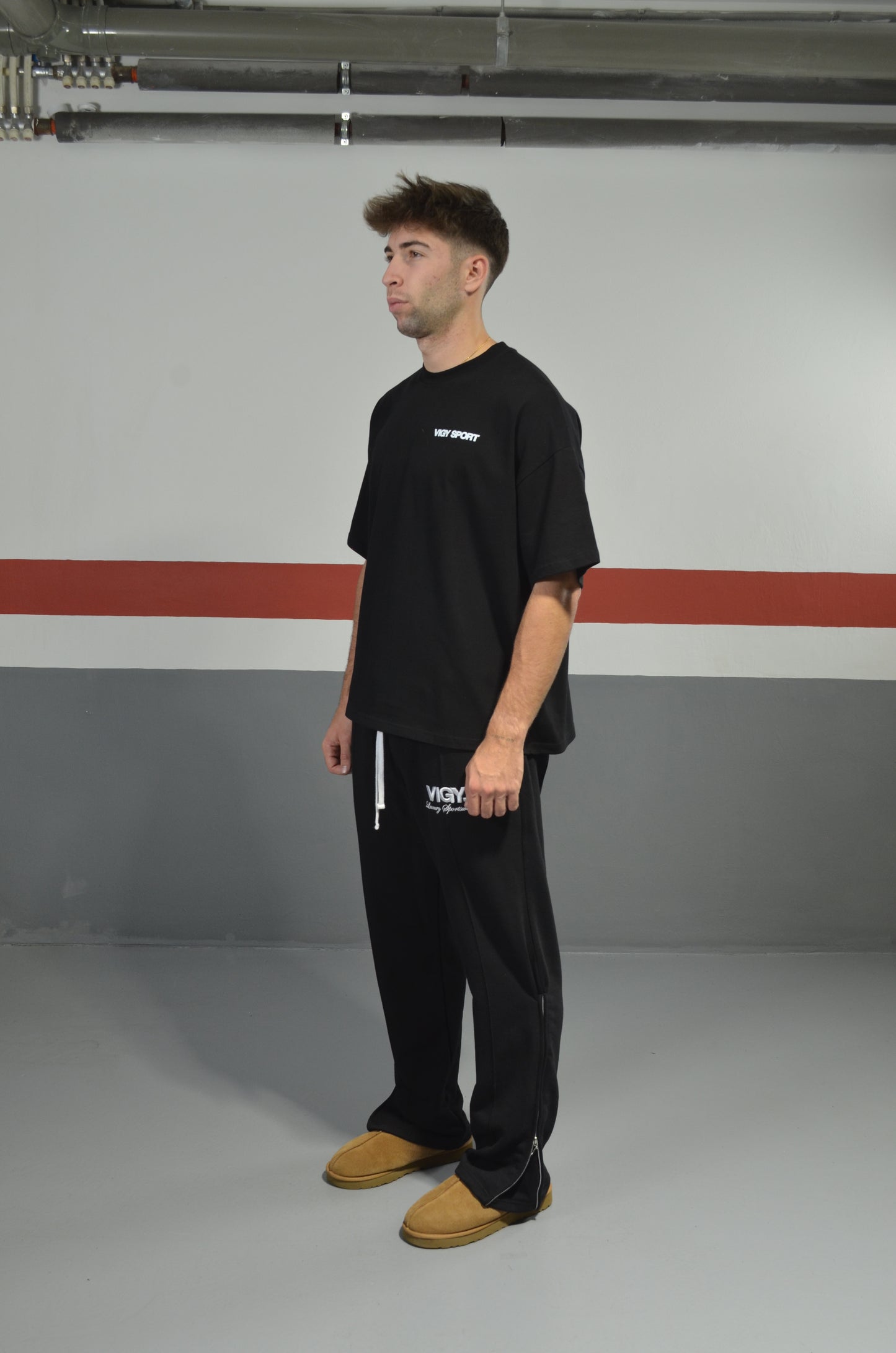 ESSENTIAL T-SHIRT