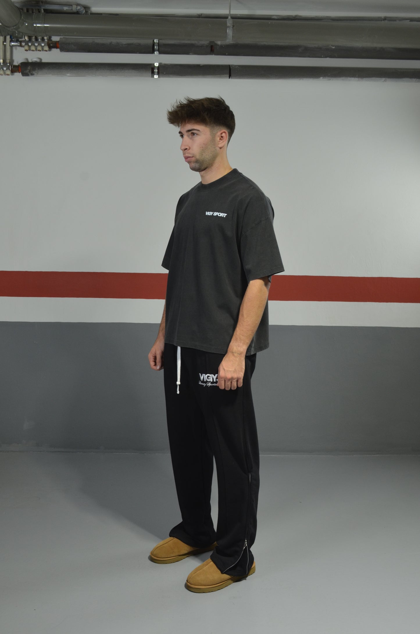 ESSENTIAL T-SHIRT