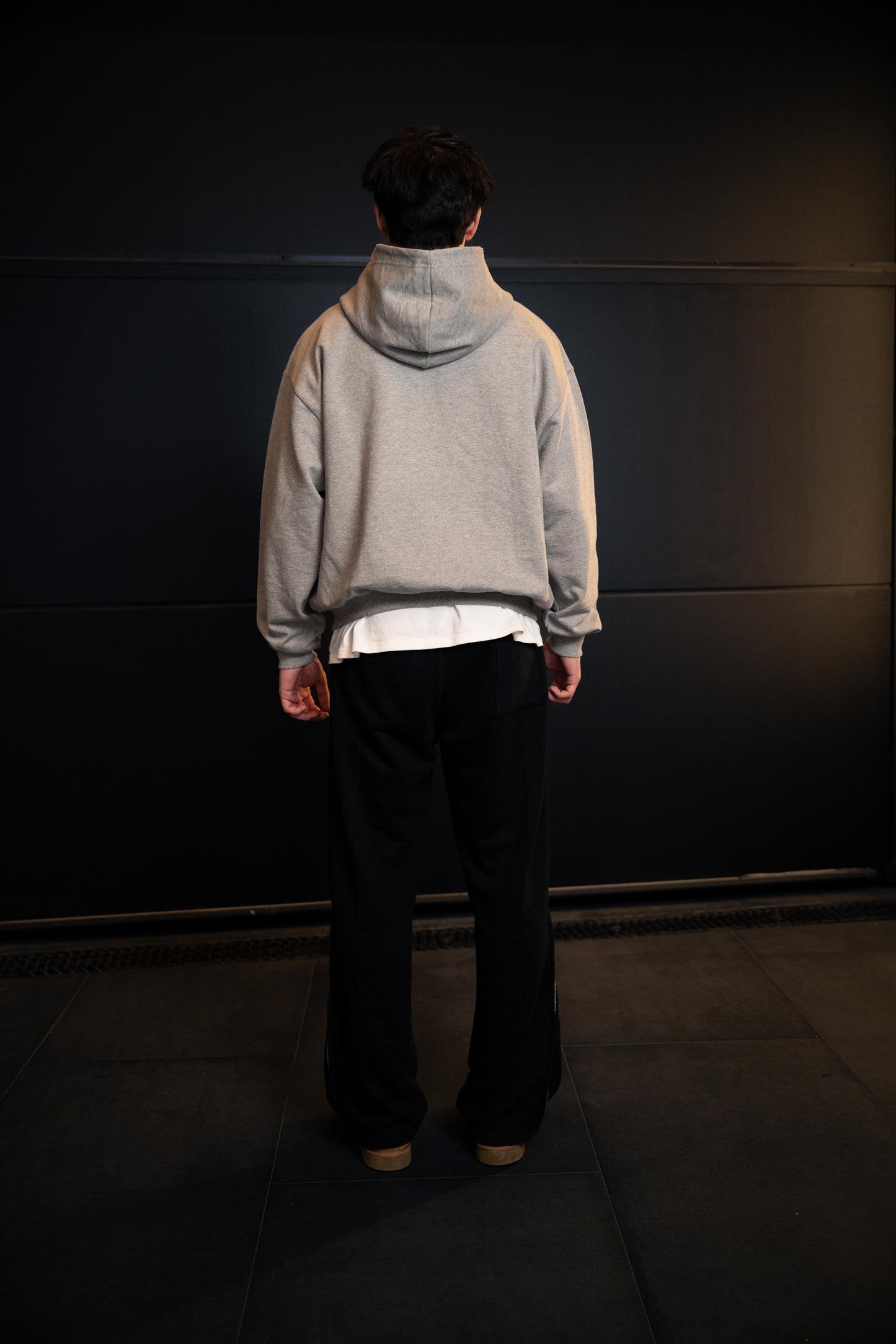 CLASSIC LOGO ZIPPED HOODIE
