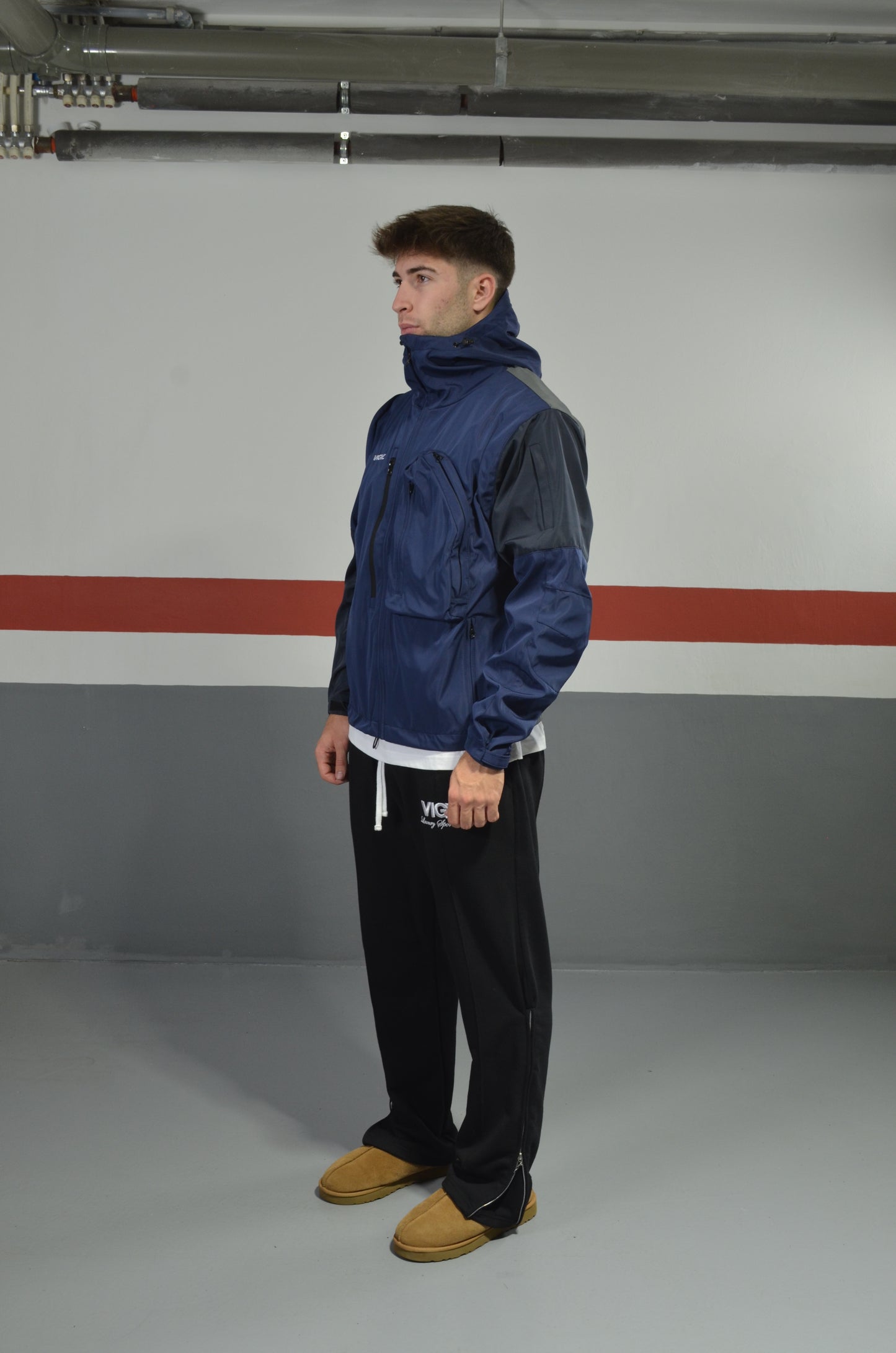 WATERPROOF SHELL JACKET