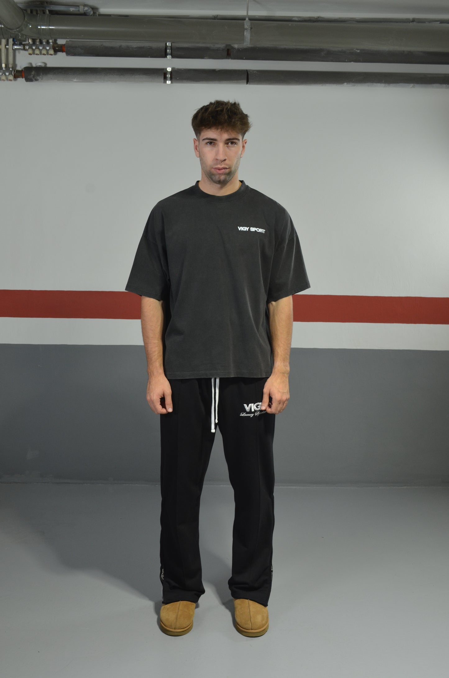 ESSENTIAL T-SHIRT