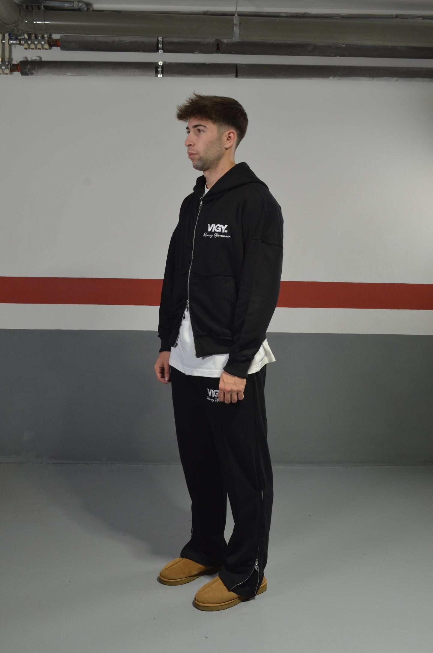 COMEBACK ZIPPED HOODIE