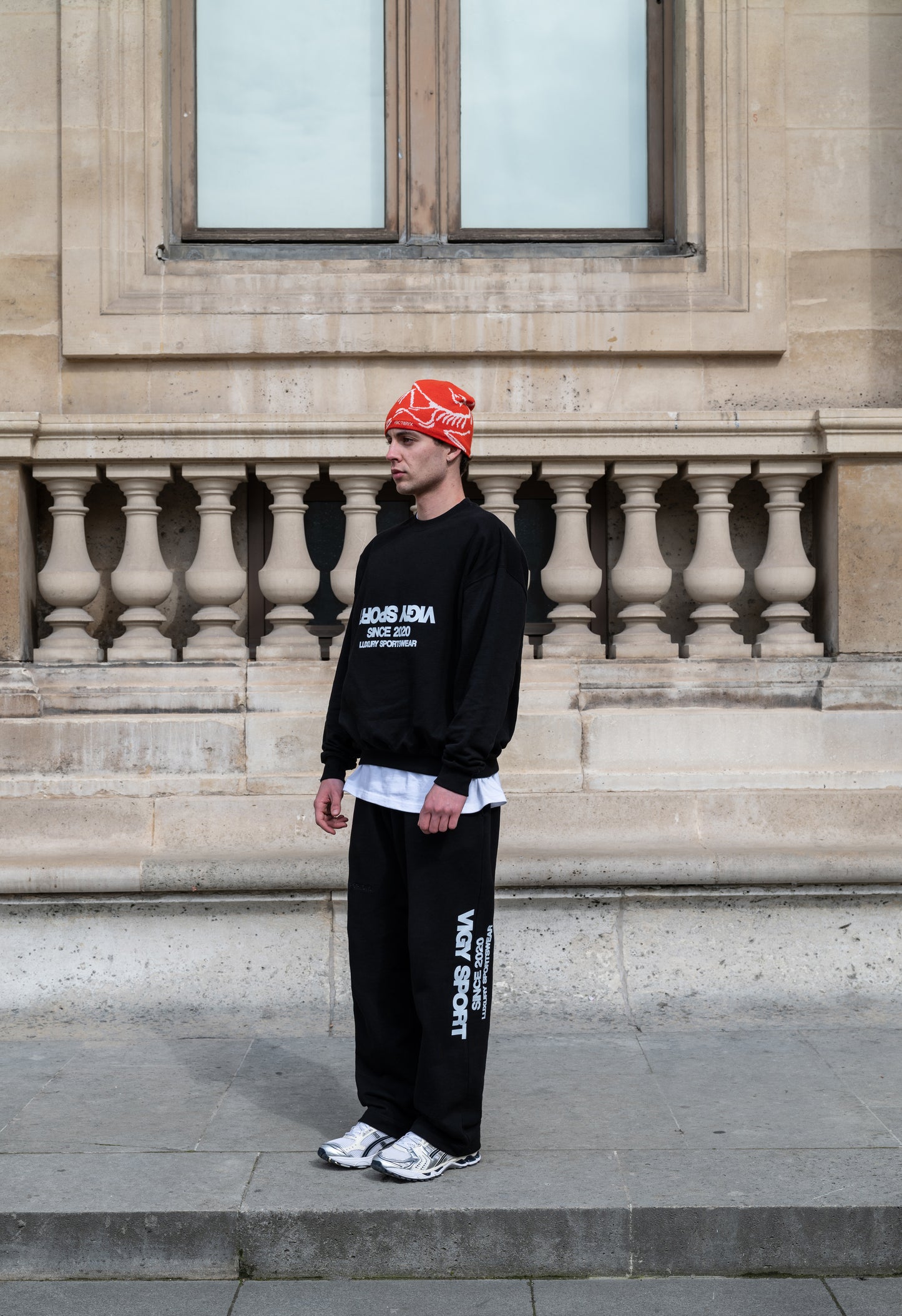 REVERSE LOGO CREWNECK