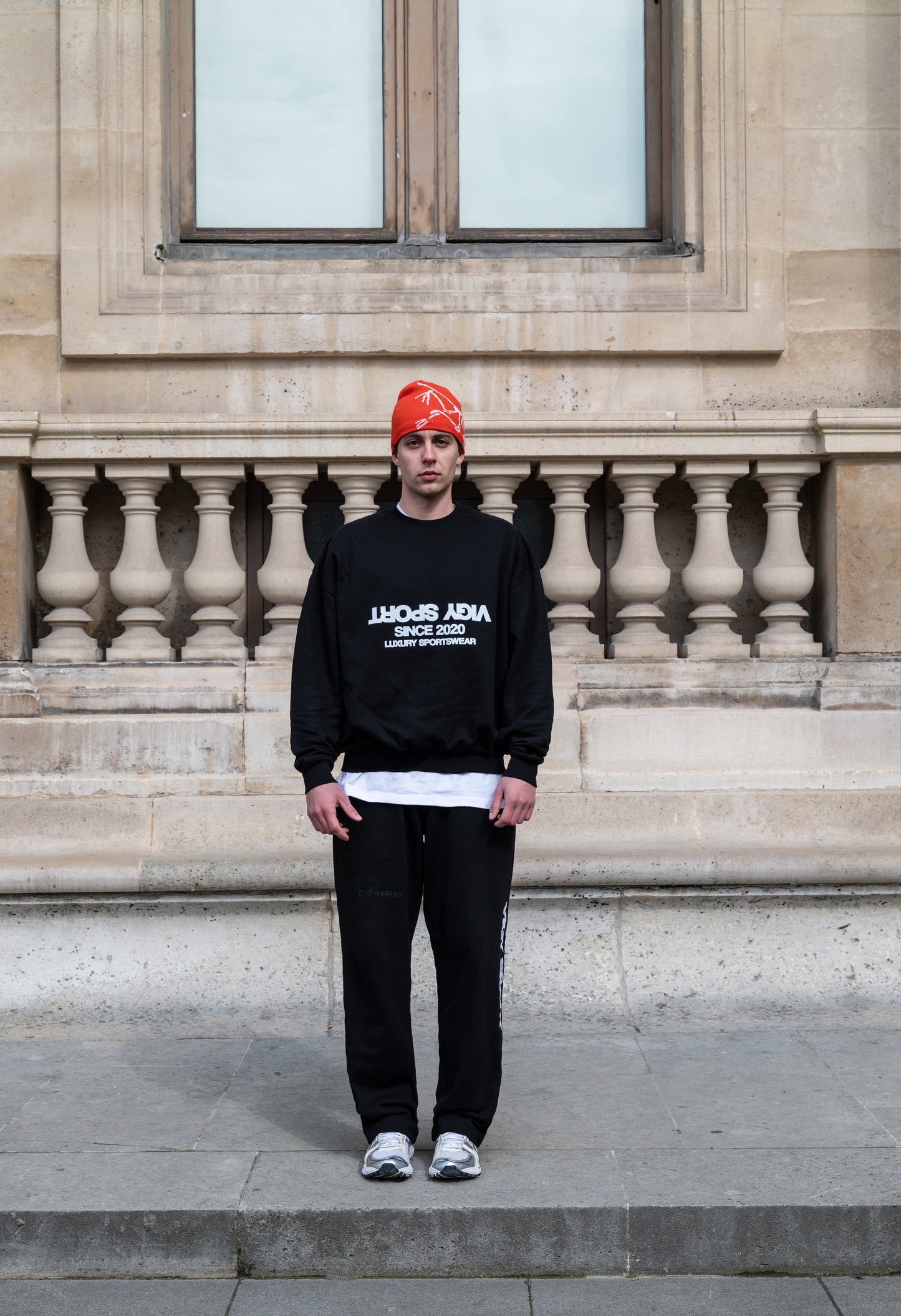 REVERSE LOGO CREWNECK