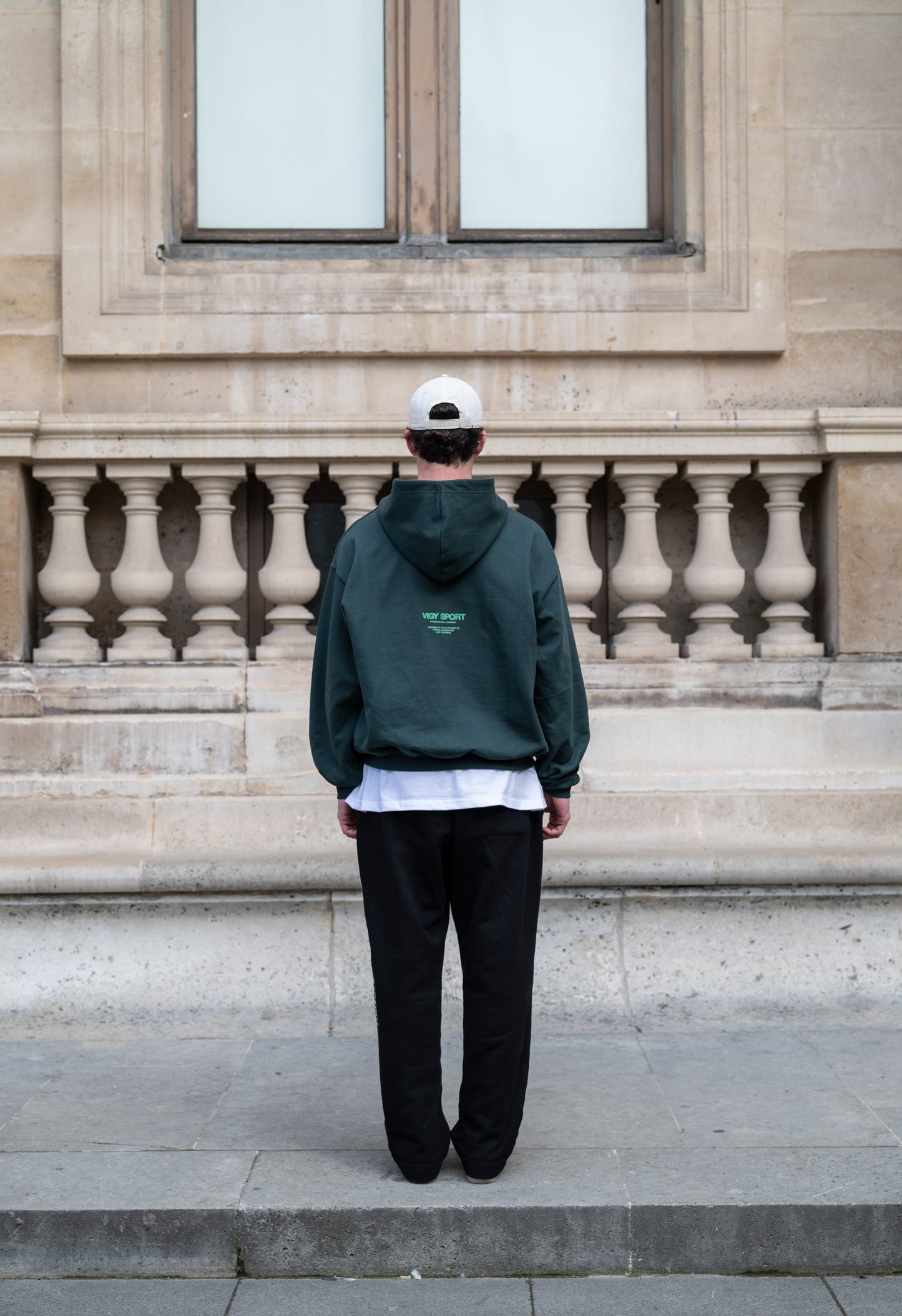 LUXURY SPORTSWEAR ZIPPED HOODIE